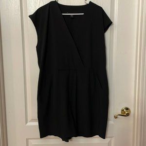 Marlow Romper Size Large Black Lightweight Travel One Piece Womens